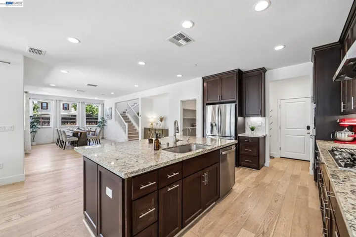 1111 S Jacobs Dr, Mountain House, California 95391