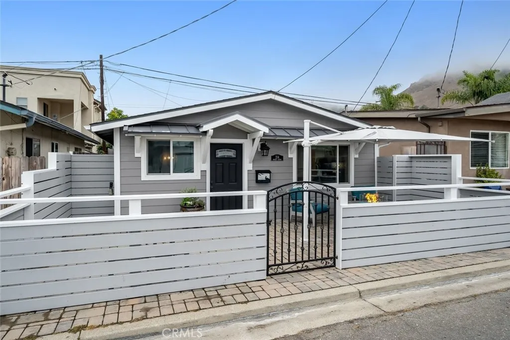 214 Boeker Ave