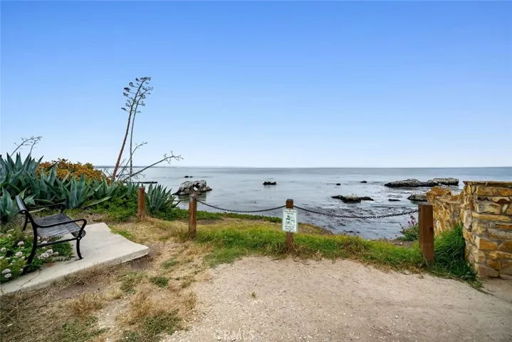 214 Boeker Avenue, Pismo Beach, California 93449