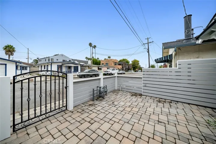 214 Boeker Avenue, Pismo Beach, California 93449