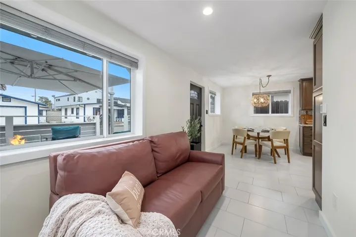 214 Boeker Avenue, Pismo Beach, California 93449