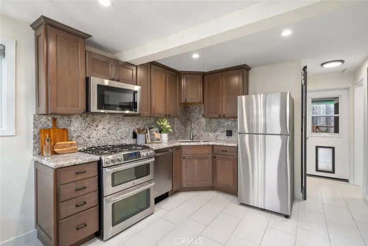 214 Boeker Avenue, Pismo Beach, California 93449