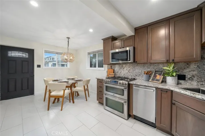 214 Boeker Avenue, Pismo Beach, California 93449