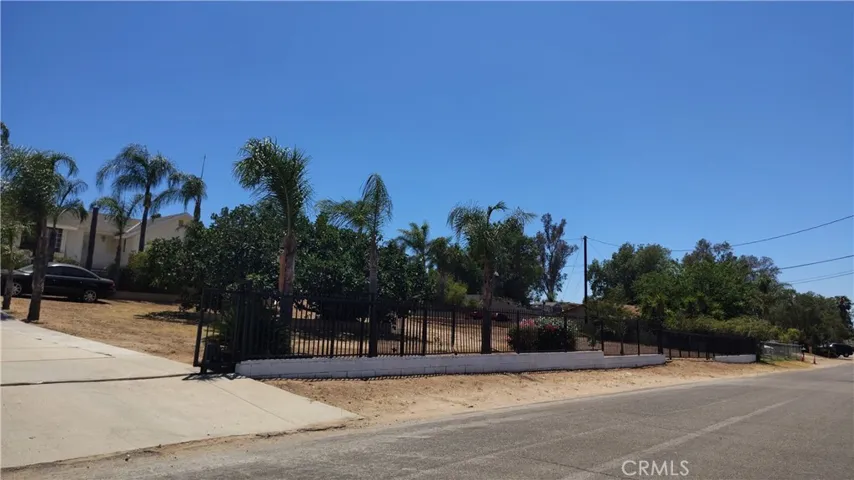 9550 52nd, Jurupa Valley, California 92509
