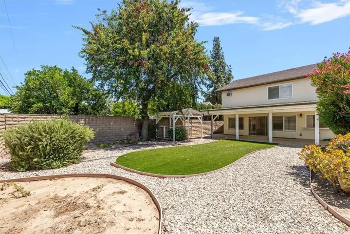 8371 Faust Avenue, West Hills, California 91304