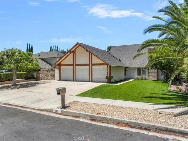 8371 Faust Avenue, West Hills, California 91304