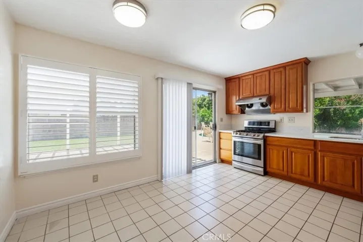 8371 Faust Avenue, West Hills, California 91304