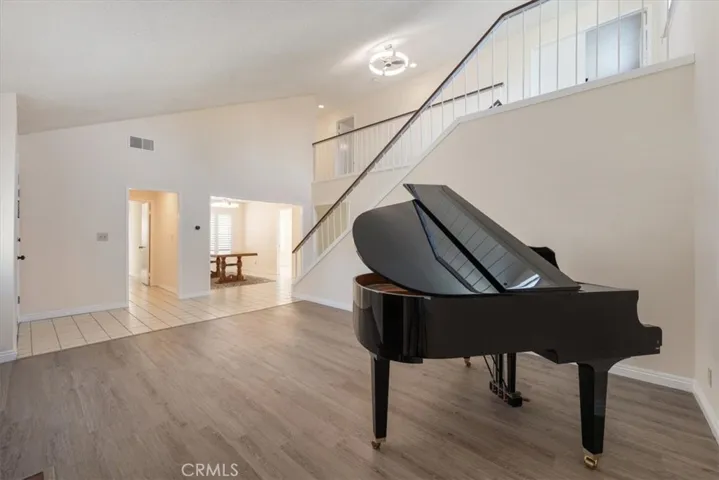 8371 Faust Avenue, West Hills, California 91304