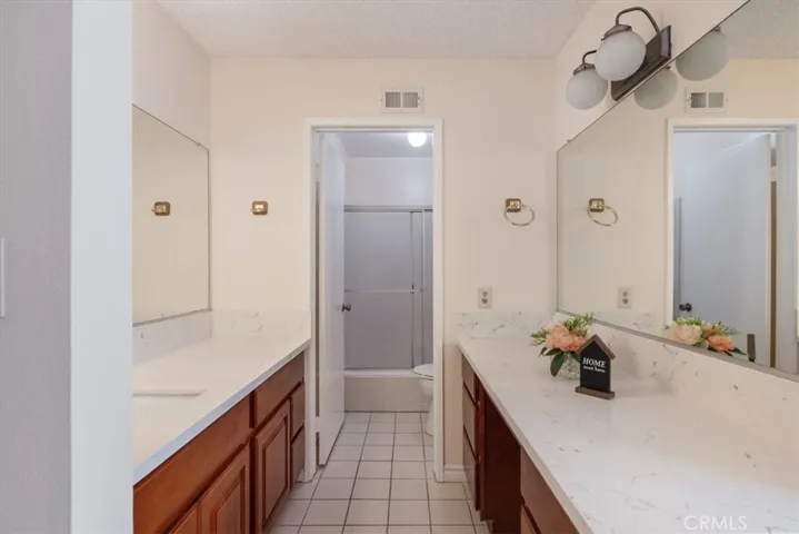 8371 Faust Avenue, West Hills, California 91304