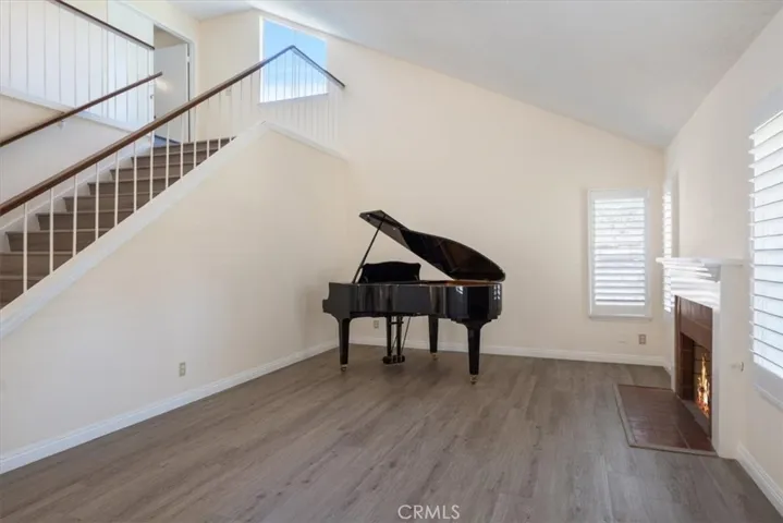 8371 Faust Avenue, West Hills, California 91304