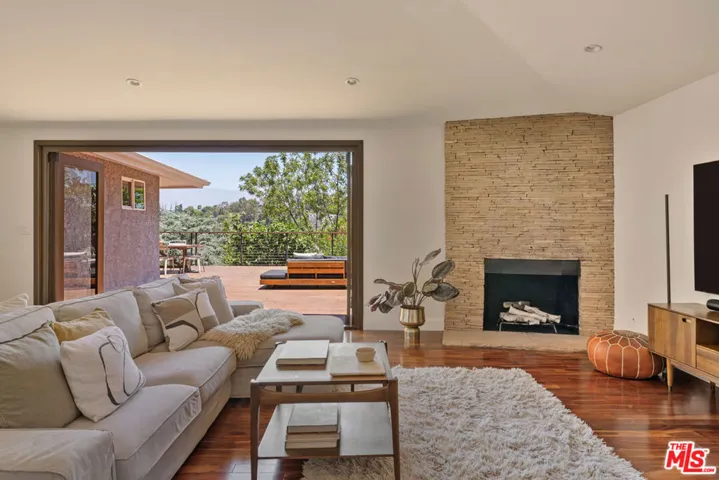 4801 Sonata Lane, Los Angeles, California 90042