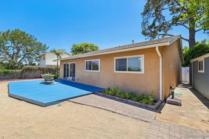 15333 Calle Juanito, San Diego, California 92129