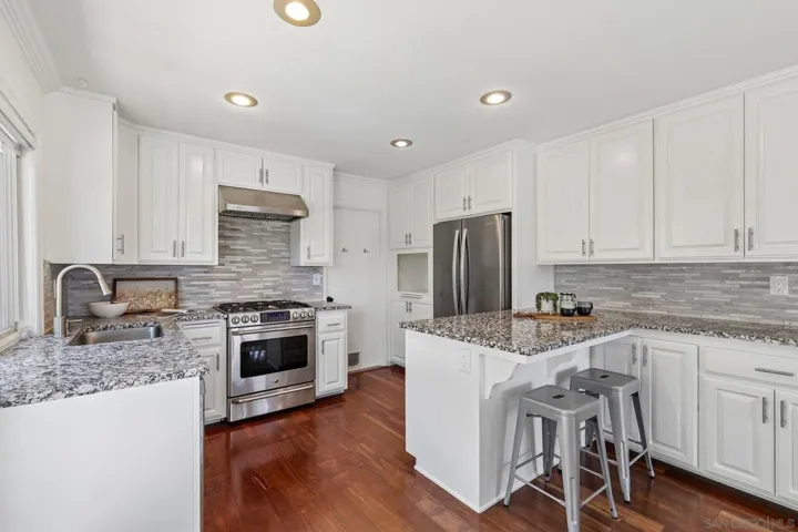15333 Calle Juanito, San Diego, California 92129