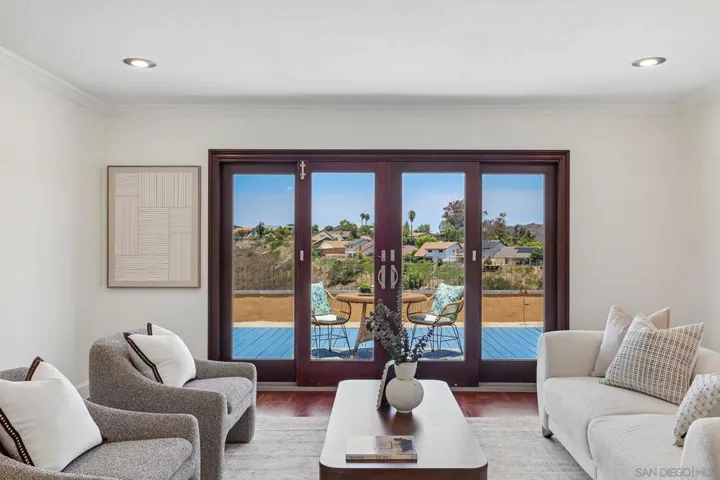 15333 Calle Juanito, San Diego, California 92129