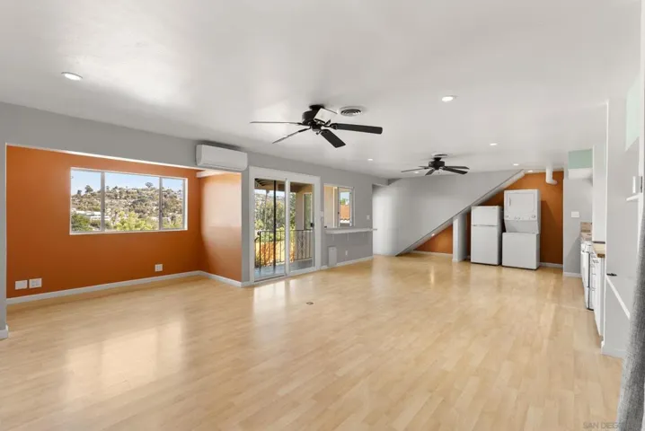 4675 Munroe, La Mesa, California 91942