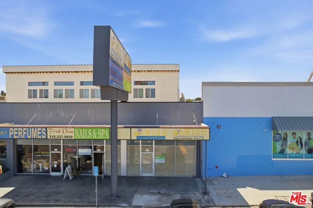 6949 La Tijera Blvd