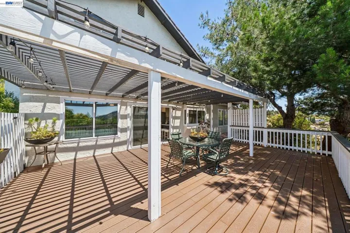 4618 Setting Sun Dr, Richmond, California 94803