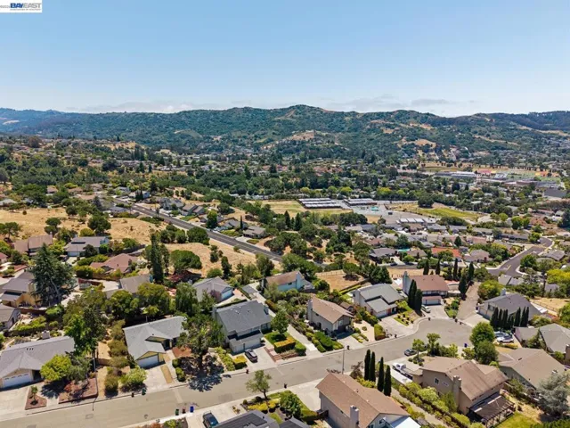4618 Setting Sun Dr, Richmond, California 94803