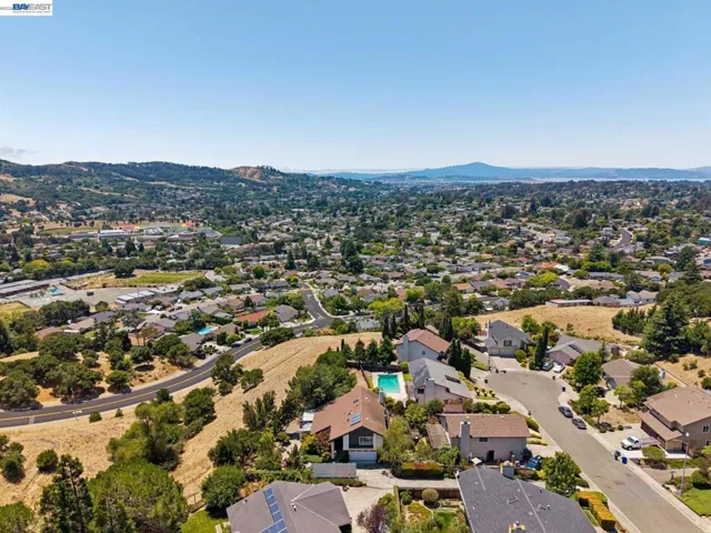 4618 Setting Sun Dr, Richmond, California 94803