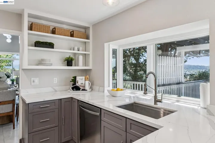 4618 Setting Sun Dr, Richmond, California 94803