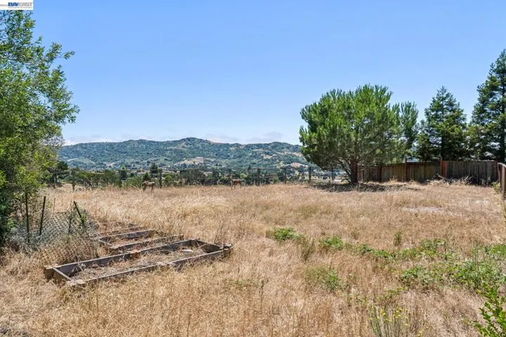4618 Setting Sun Dr, Richmond, California 94803