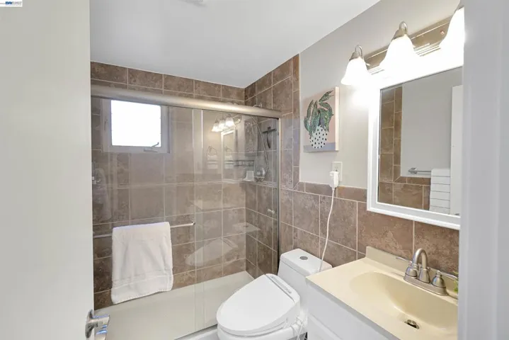 2333 Darwin St, Hayward, California 94545