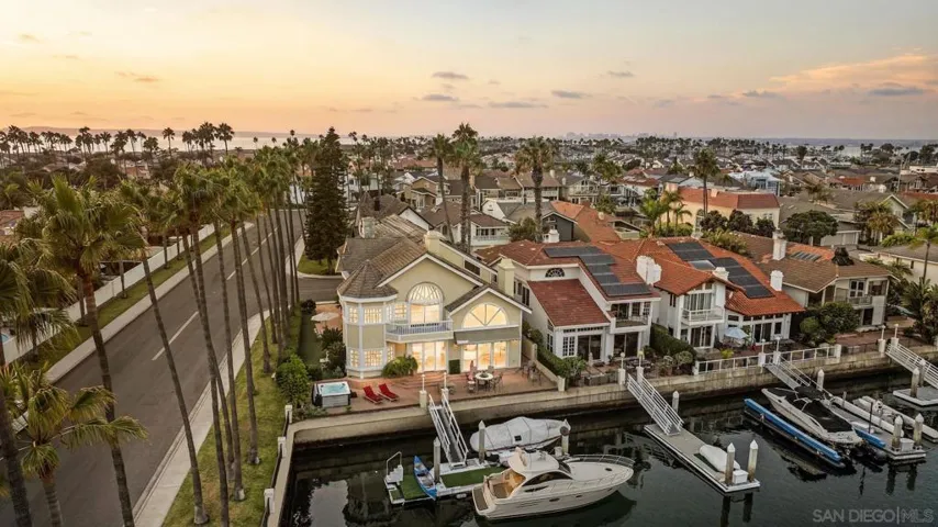 35 Buccaneer Way, Coronado, California 92118