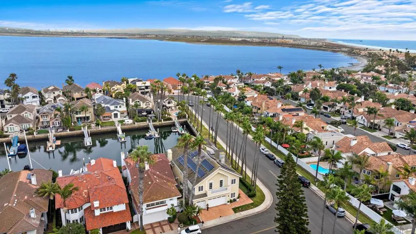 35 Buccaneer Way, Coronado, California 92118
