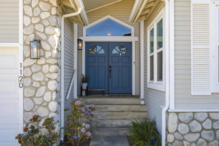 1120 Cottontail, Vista, California 92081