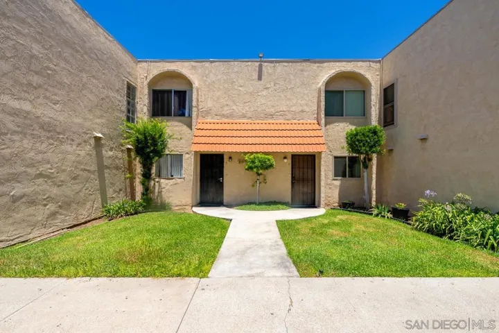 6787 Alvarado Rd 5, San Diego, California 92120