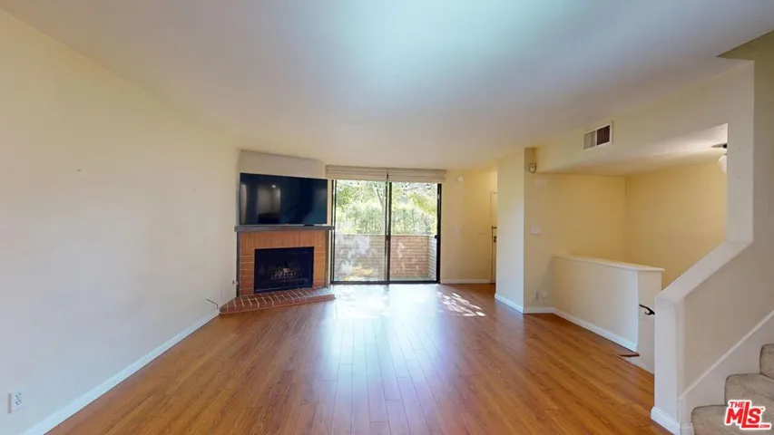 21930 Marylee Street 97, Woodland Hills, California 91367