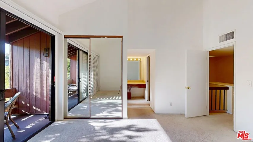 21930 Marylee Street 97, Woodland Hills, California 91367