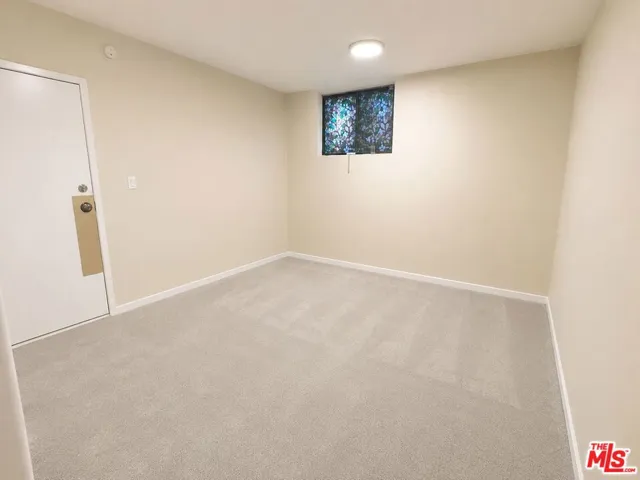 21930 Marylee Street 97, Woodland Hills, California 91367