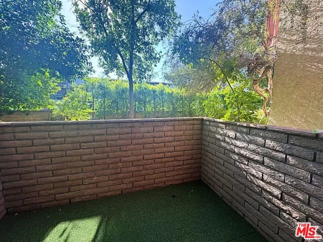 21930 Marylee Street 97, Woodland Hills, California 91367