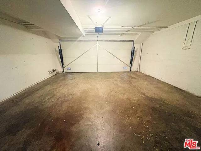21930 Marylee Street 97, Woodland Hills, California 91367
