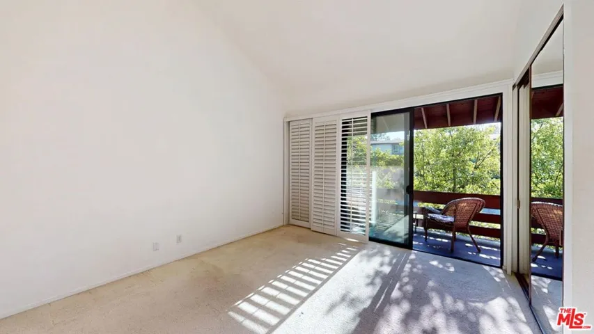 21930 Marylee Street 97, Woodland Hills, California 91367