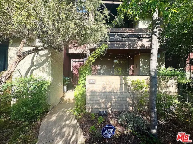 21930 Marylee Street 97, Woodland Hills, California 91367