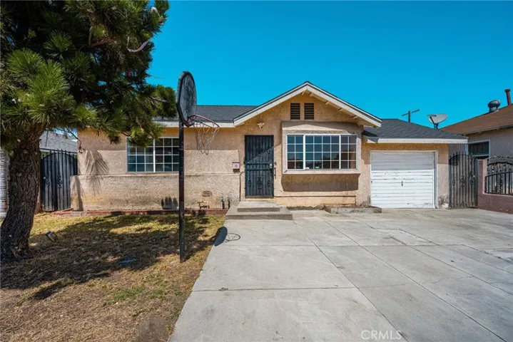 14519 Dinard, Norwalk, California 90650