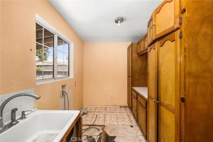 14519 Dinard, Norwalk, California 90650