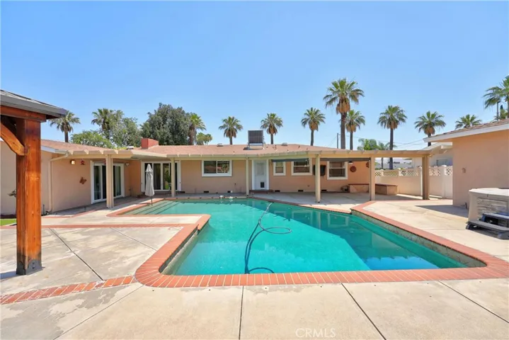 1410 Kellogg, Corona, California 92879