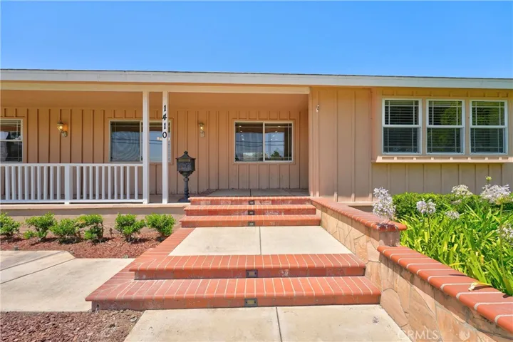 1410 Kellogg, Corona, California 92879