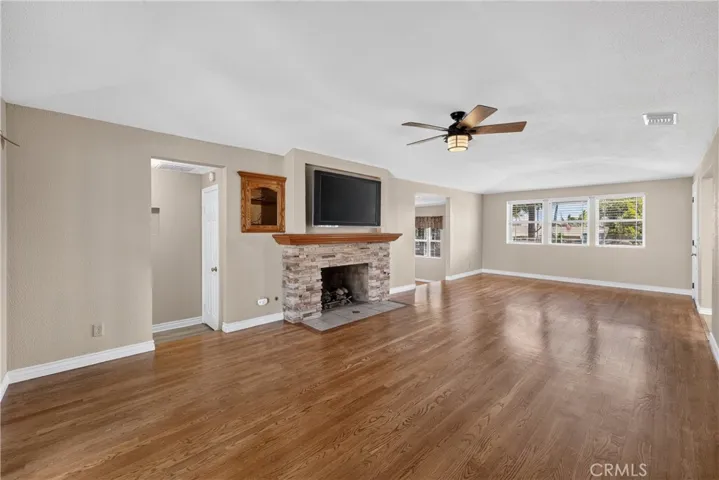 1410 Kellogg, Corona, California 92879