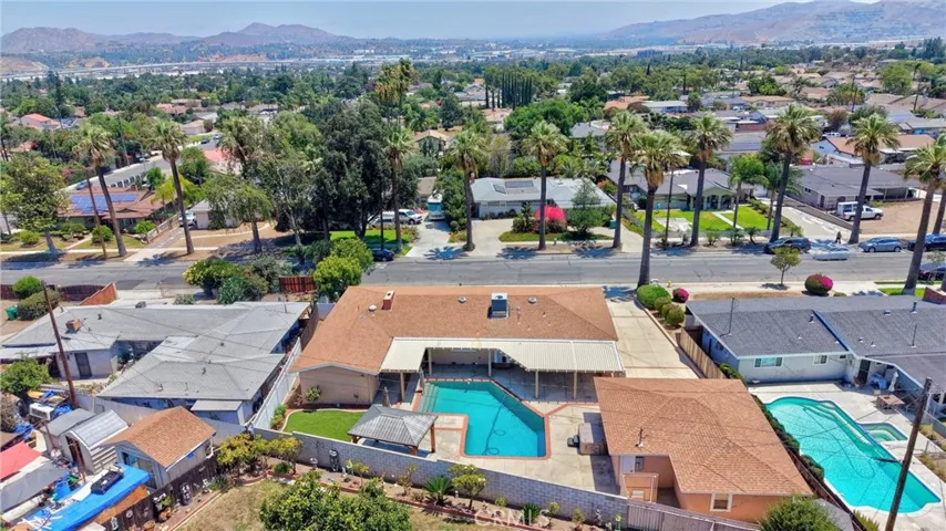 1410 Kellogg, Corona, California 92879