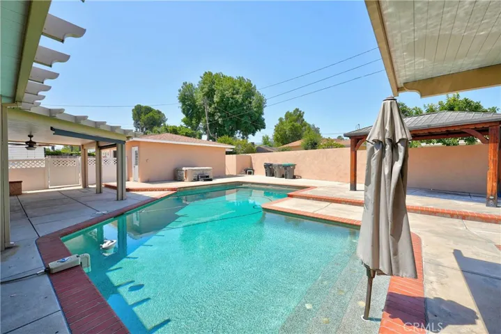 1410 Kellogg, Corona, California 92879