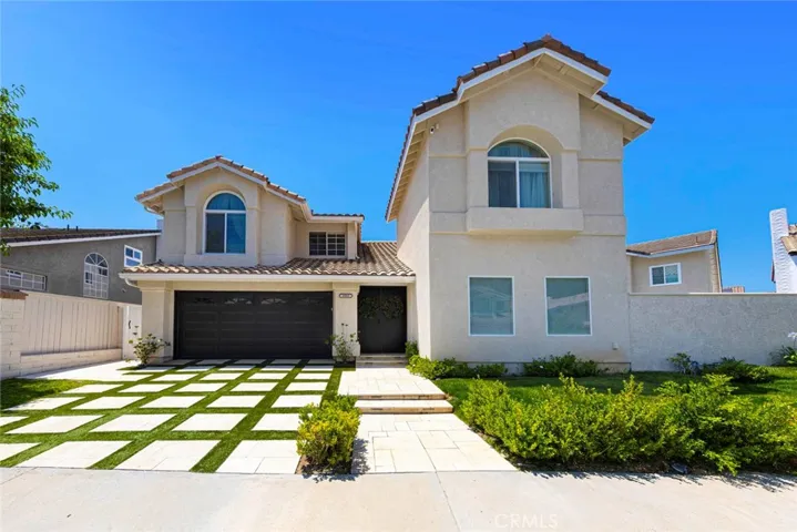 8008 E. Fox Run