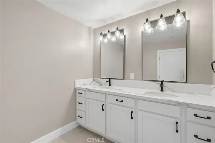 Primary En-Suite