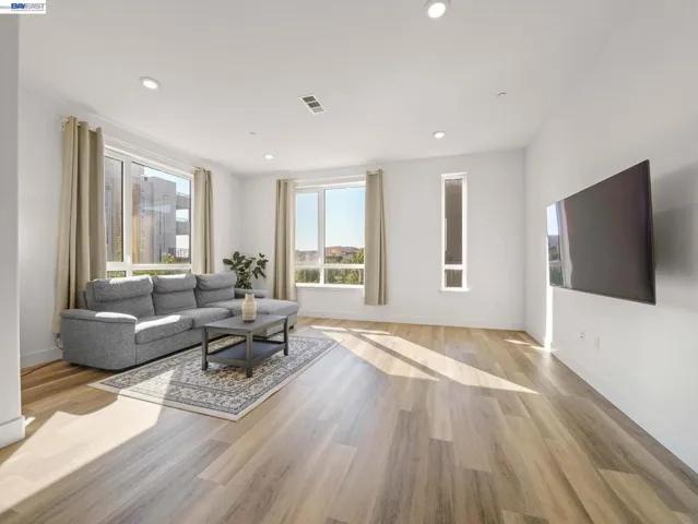 45258 Tom Blalock St 200, Fremont, California 94539