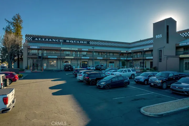 935 Riverside 23, Paso Robles, California 93446