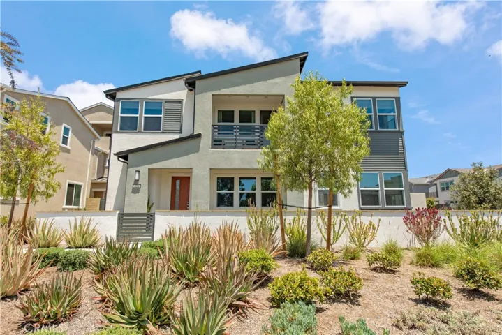 320 Junco, Irvine, California 92618