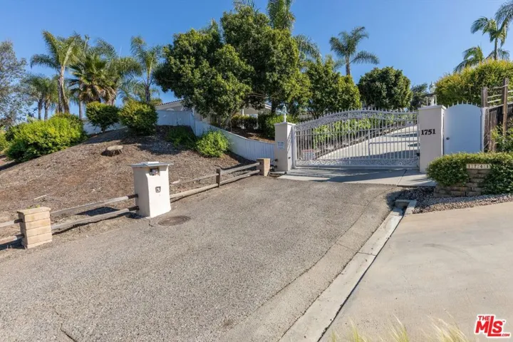 1751 Monte Vista Drive, Vista, California 92084